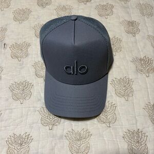 ALO Yoga Gray Trucker Hat